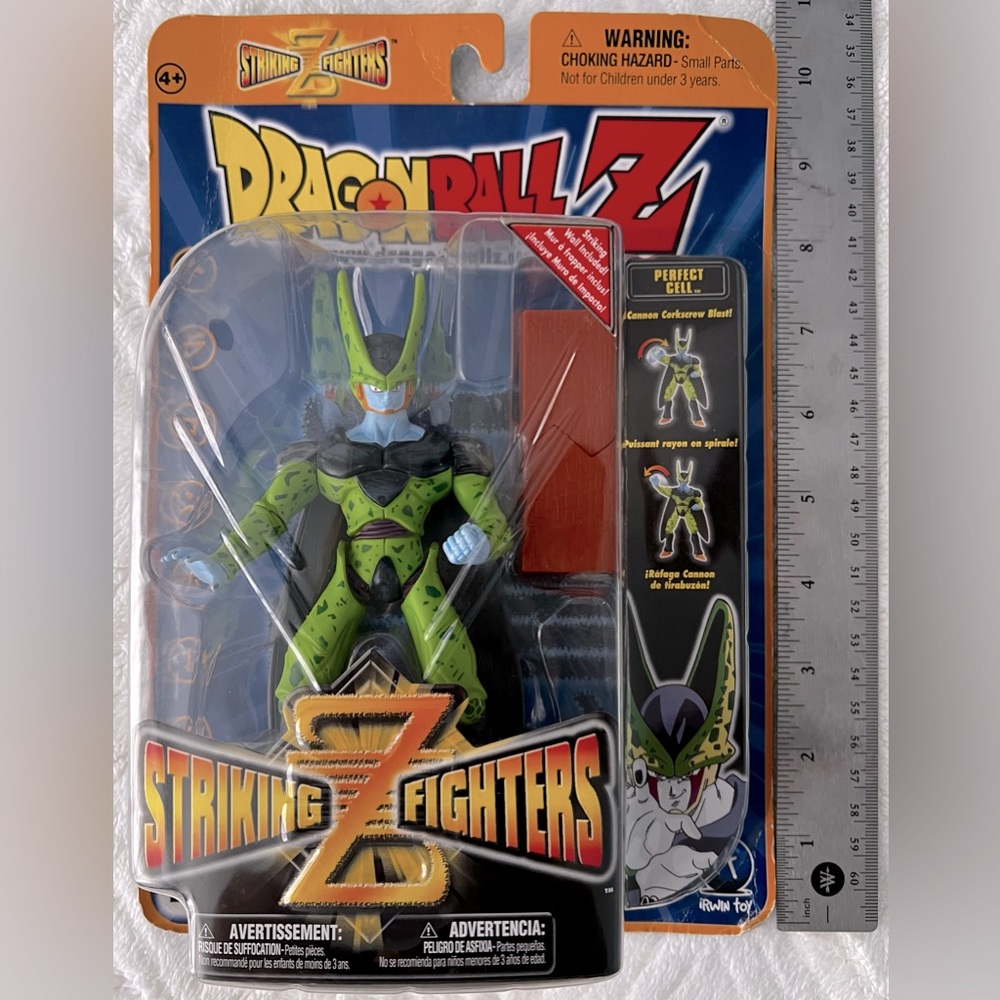 Dragon Ball Z. 2002-PERFECT CELL.-Irwin Toy. Collectible.